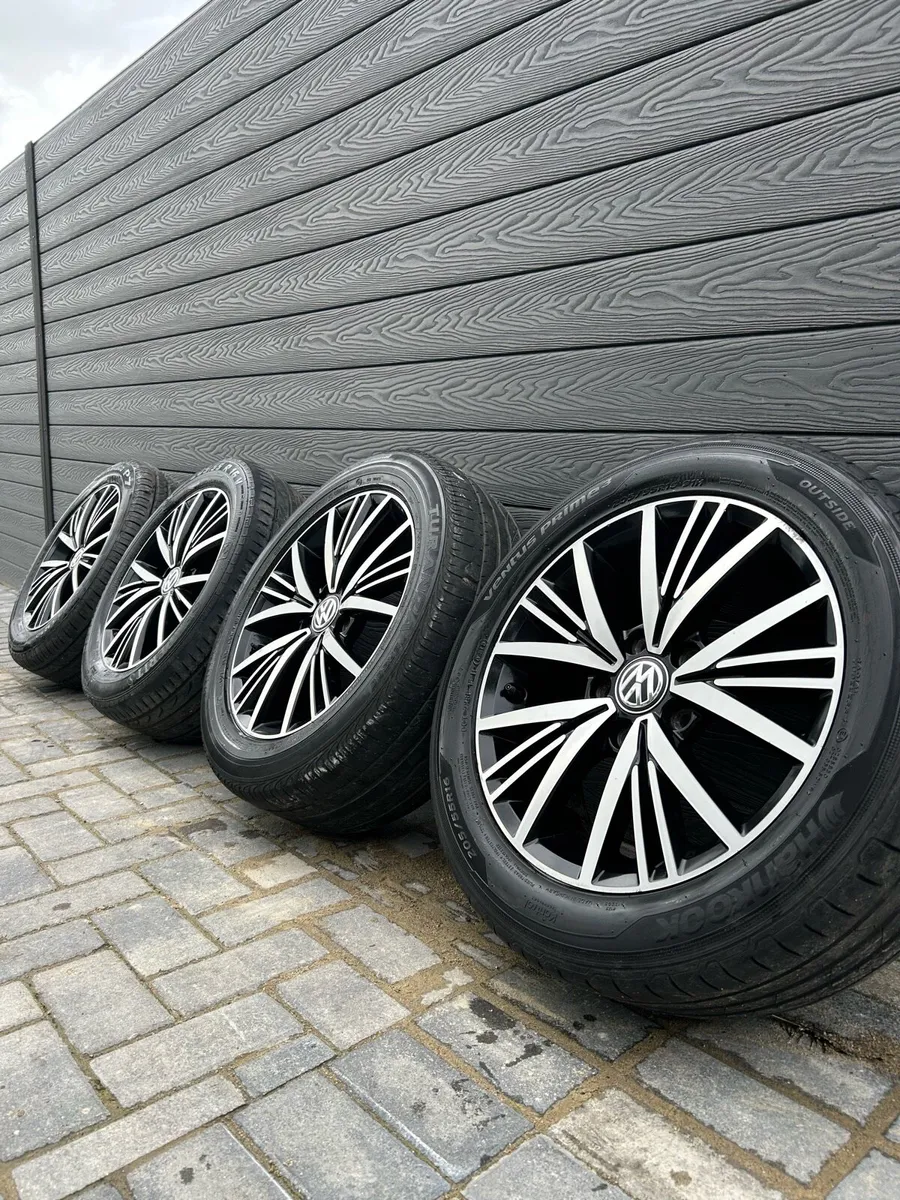 16” GENUINE GOLF ALLOY WHEELS & TYRES - Image 1