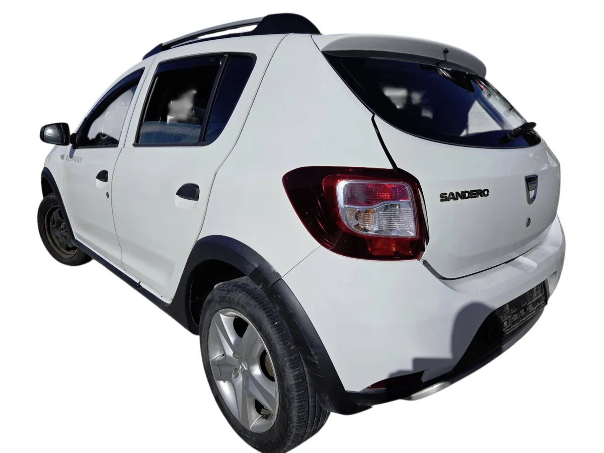 2017 DACIA SANDERO STEPWAY For Breaking/Dismantlin - Image 2
