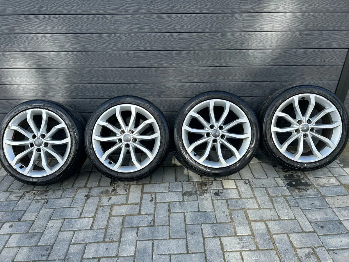 18” GENUINE AUDI A4 ALLOY WHEELS & TYRES - Image 2