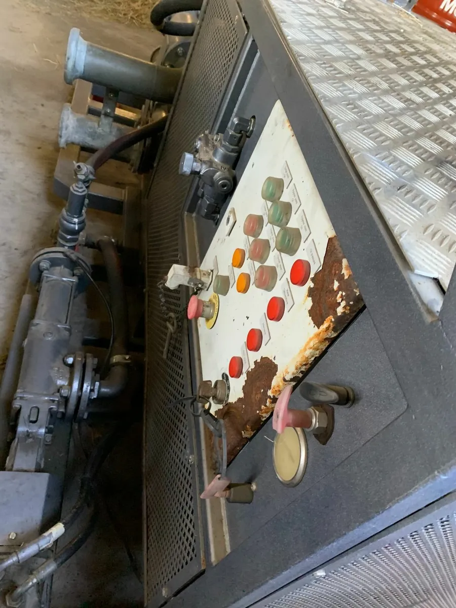 Dewatering equipment waste drain tanker sludge - Image 3