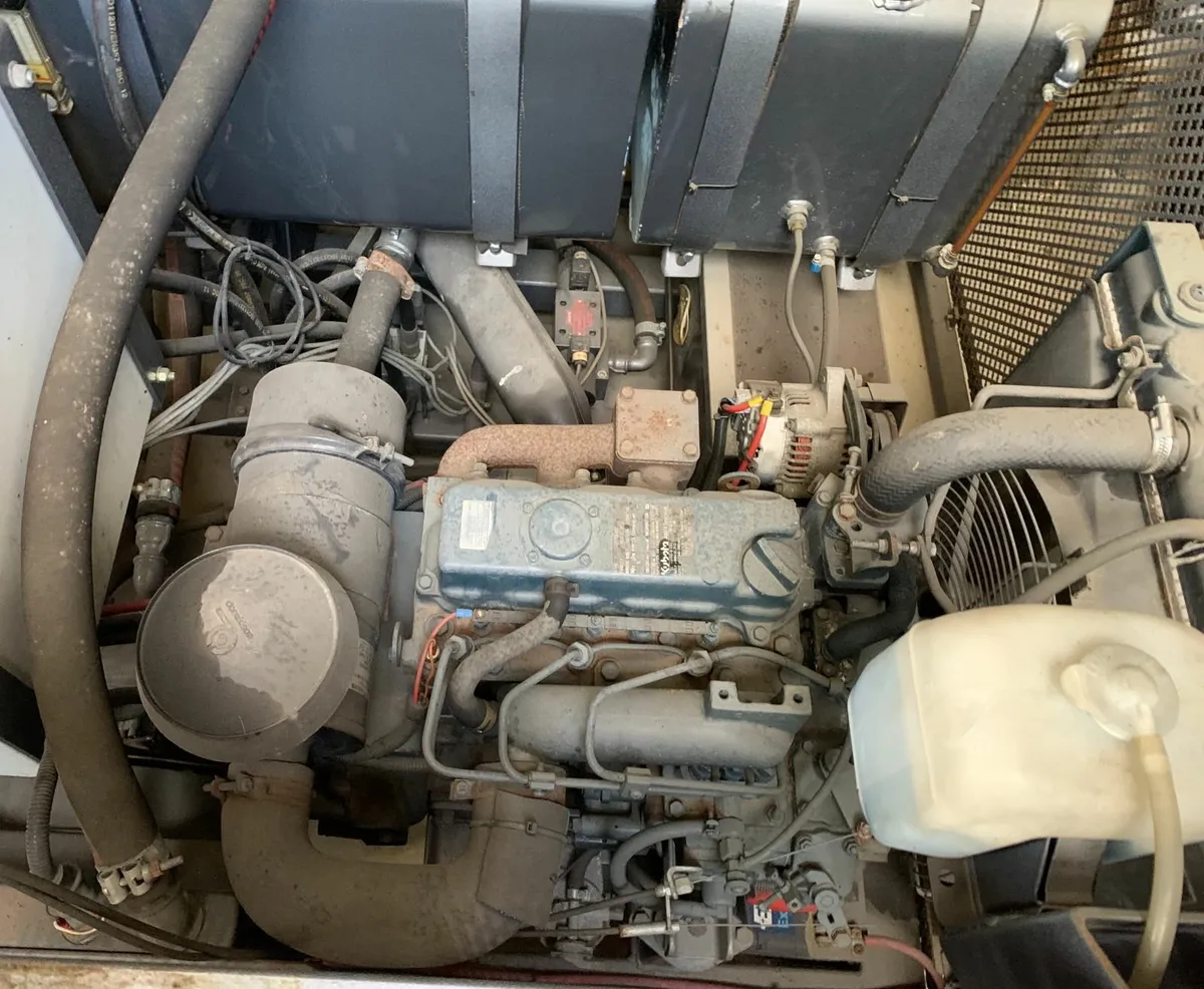 Dewatering equipment waste drain tanker sludge - Image 4