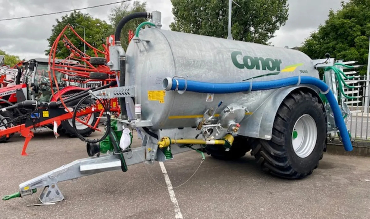 Conor 2500R slurry tanker with trailing Shoe - Image 1