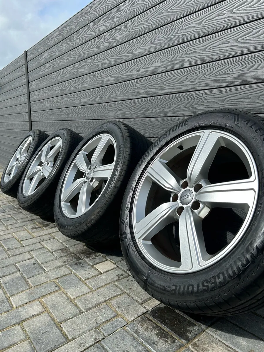 20” GENUINE AUDI Q7 ALLOY WHEELS & TYRES - Image 1