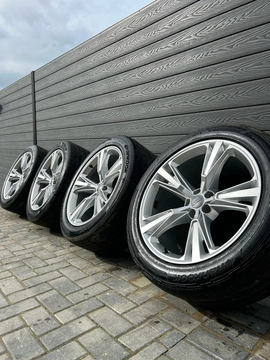 21” GENUINE AUDI Q7 ALLOY WHEELS & TYRES - Image 1