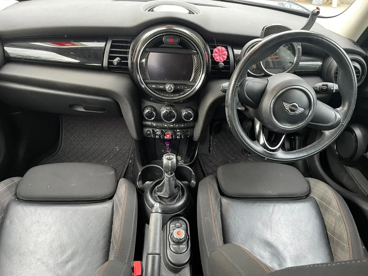 2017 Mini Coper 7 BREAKING FOR PARTS - Image 2