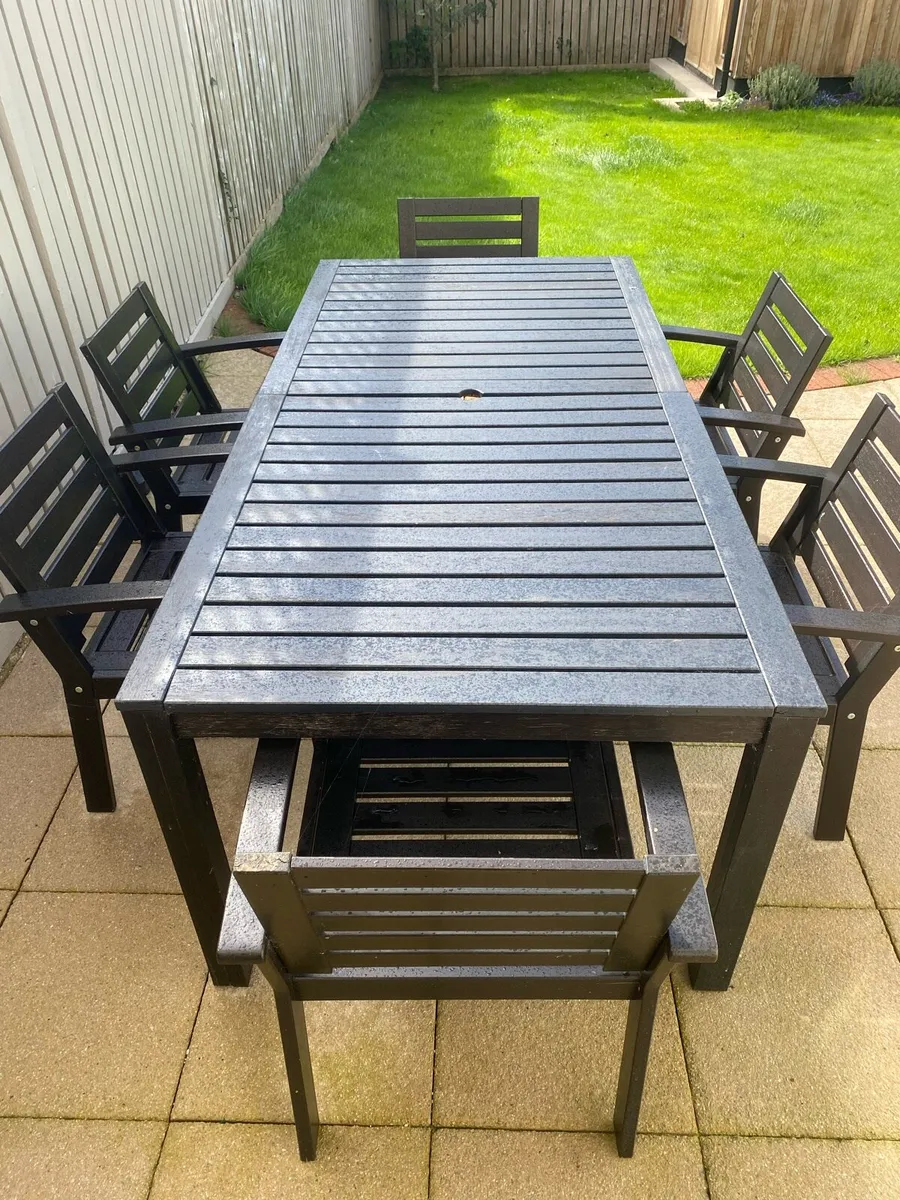 Garden table and 6 chairs - Image 3