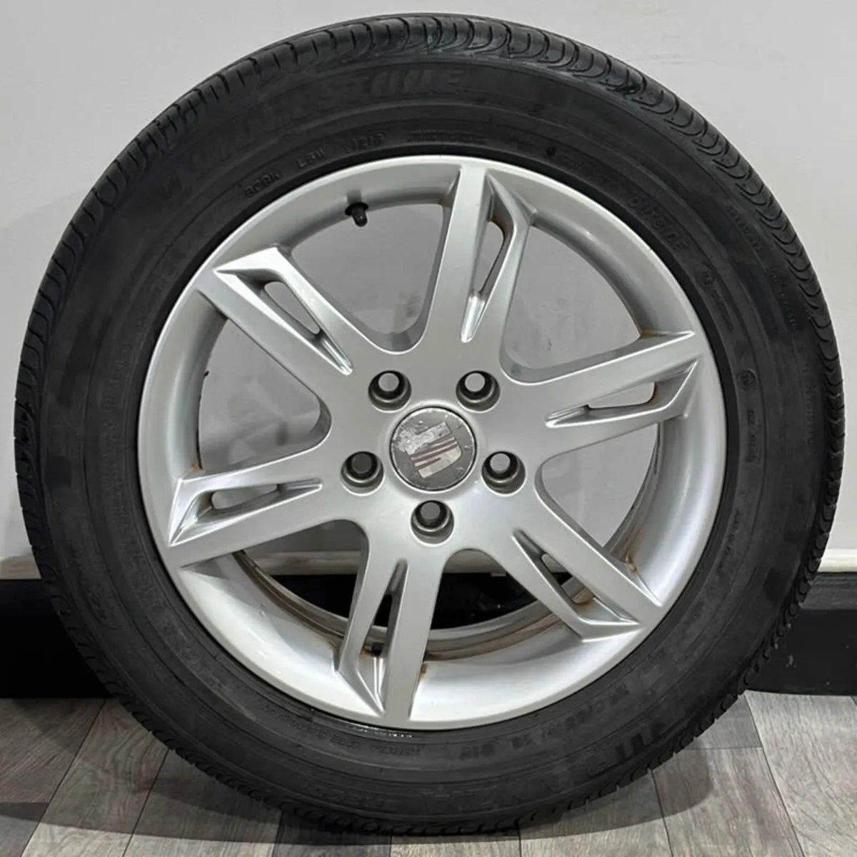 16" GENUINE SEAT LEON ALLOYS & TYRES - Image 2