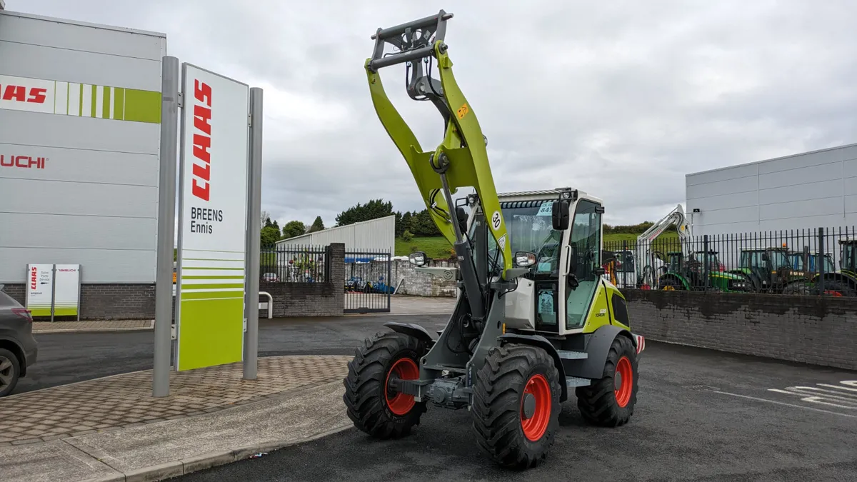 New Claas Torion 639 Loader - Image 1