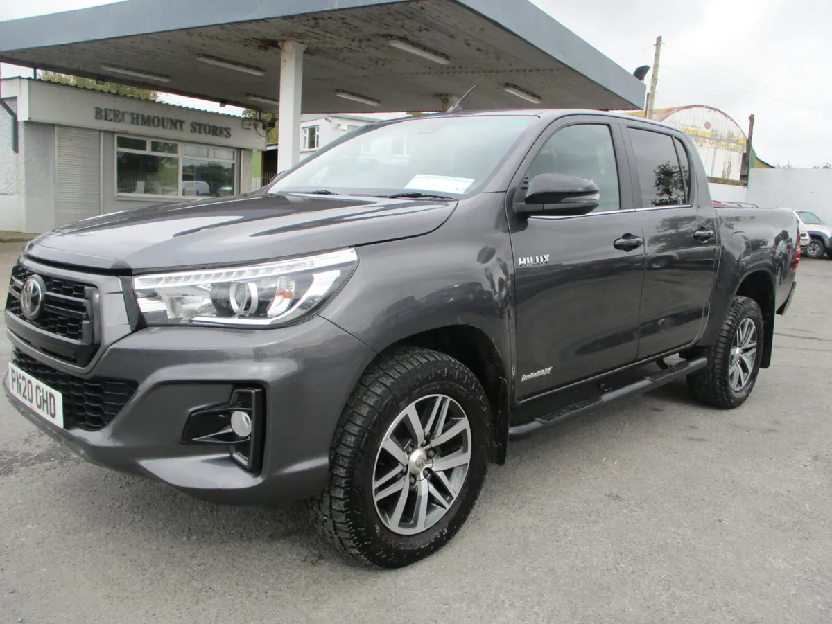 Toyota Hilux 2.4 TD INVINCIBLE X CREWCAB - Image 3