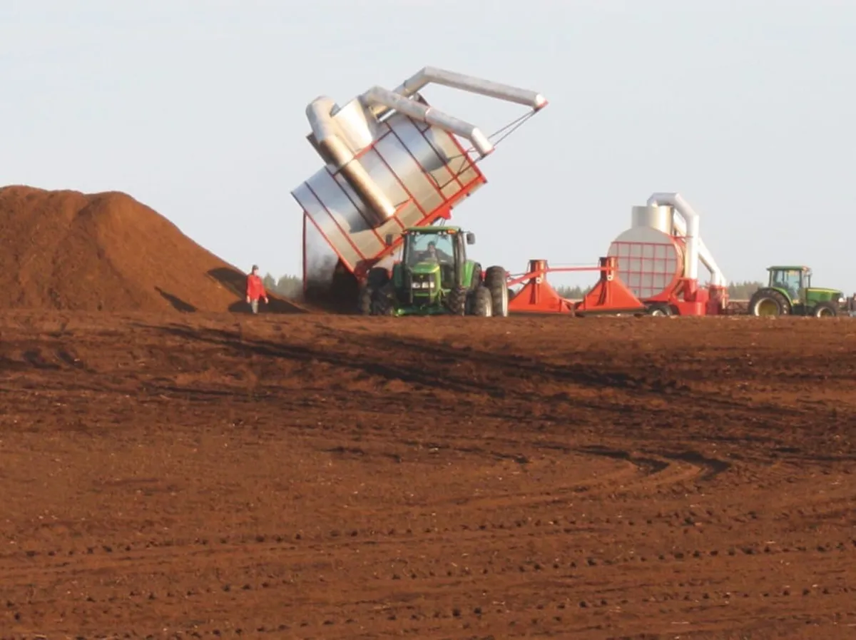 Moss for bedding cattle horses etc - Image 3