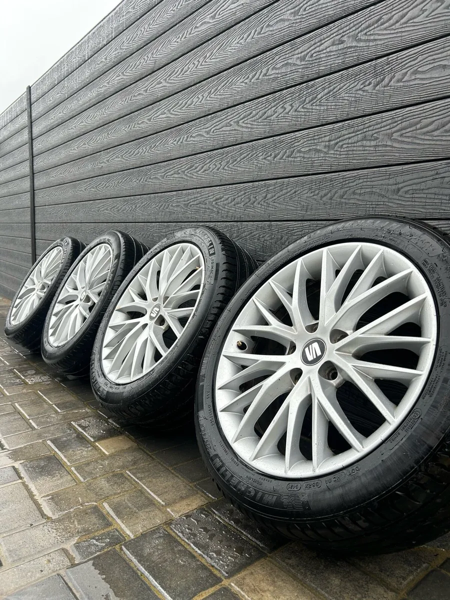 17” GENUINE SEAT LEON ALLOY WHEELS & TYRES - Image 1
