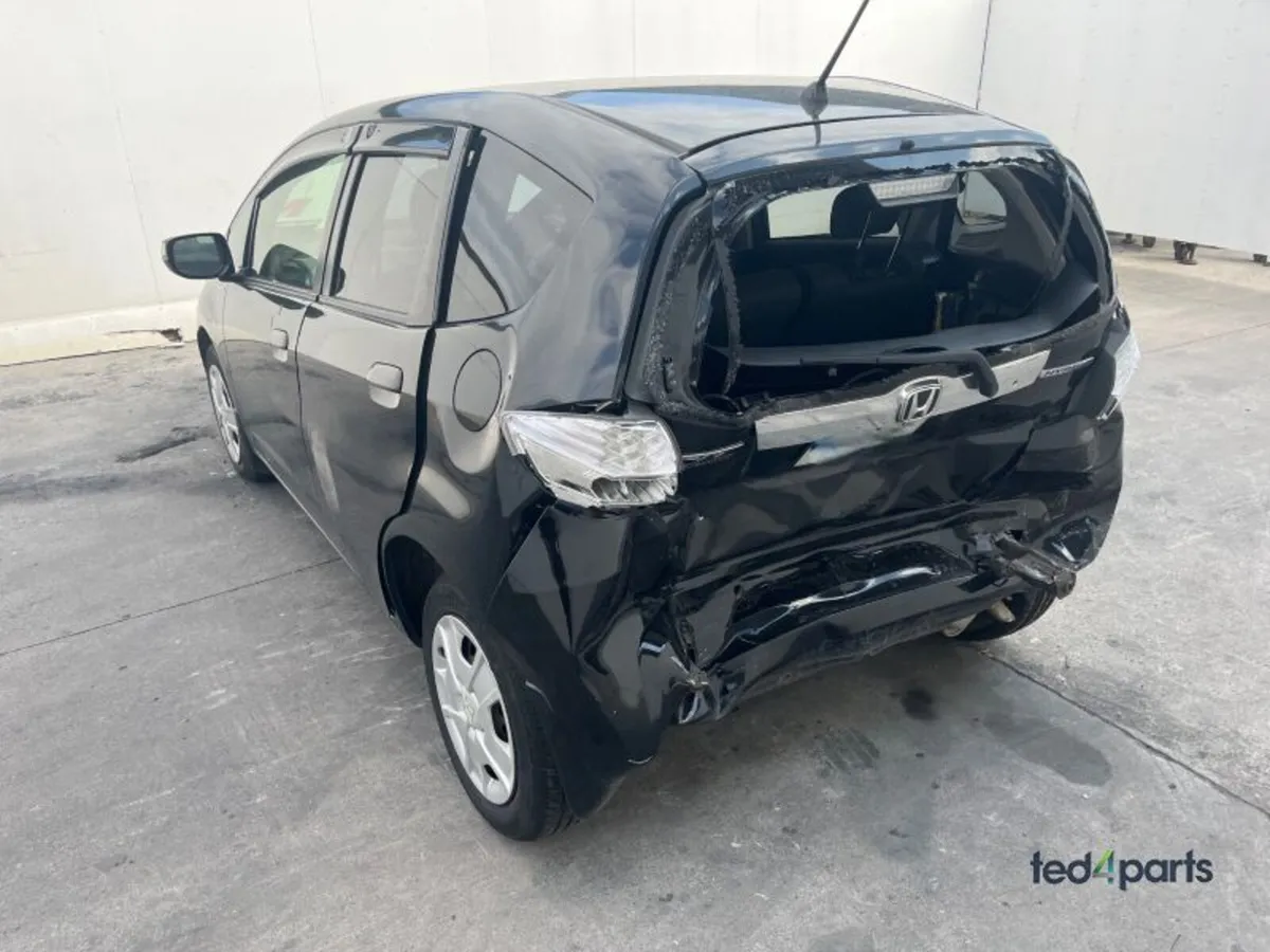 2013 Honda Fit For Breaking - Image 2