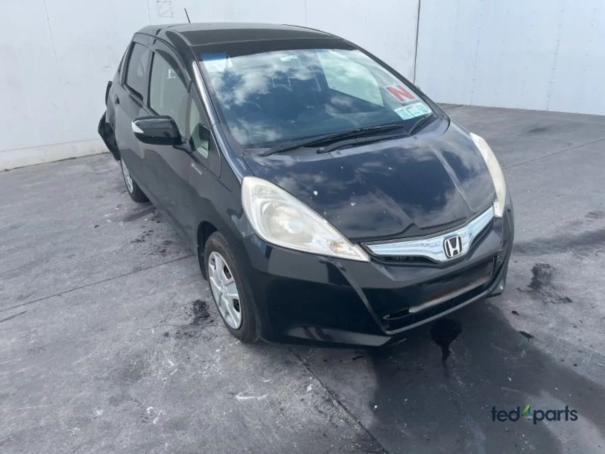 2013 Honda Fit For Breaking - Image 1