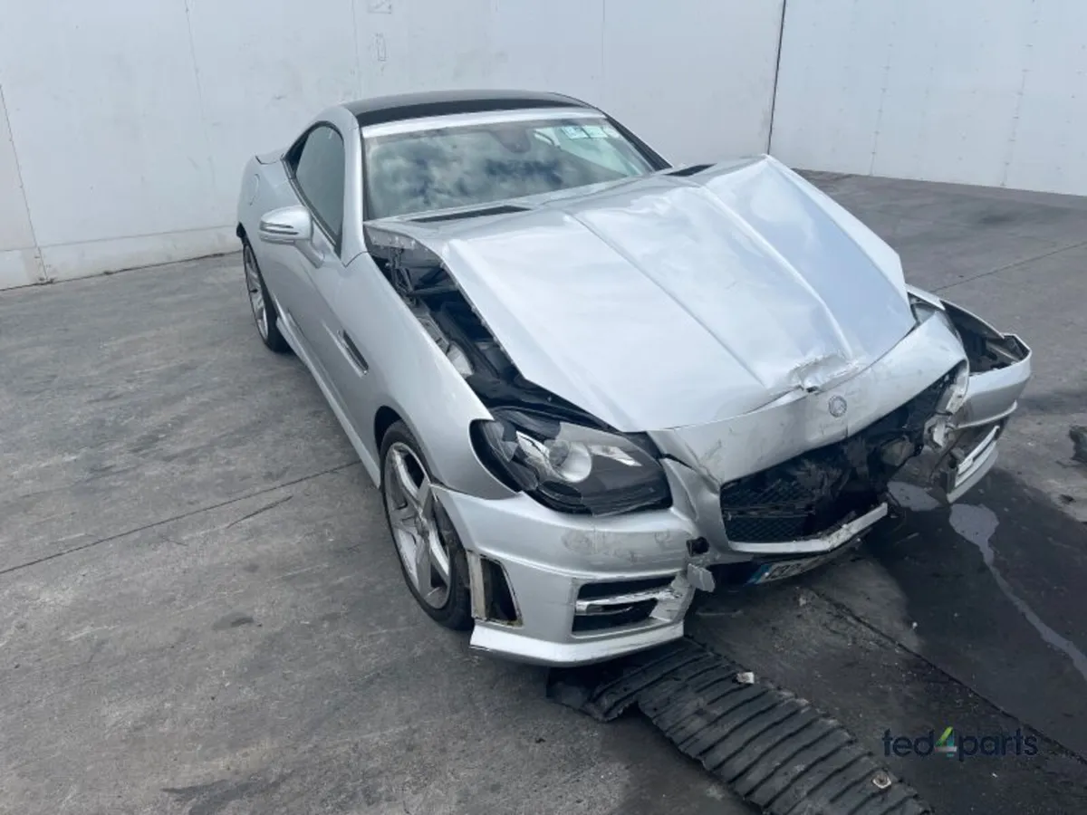 2013 Mercedes SLK-Class For Breaking - Image 3
