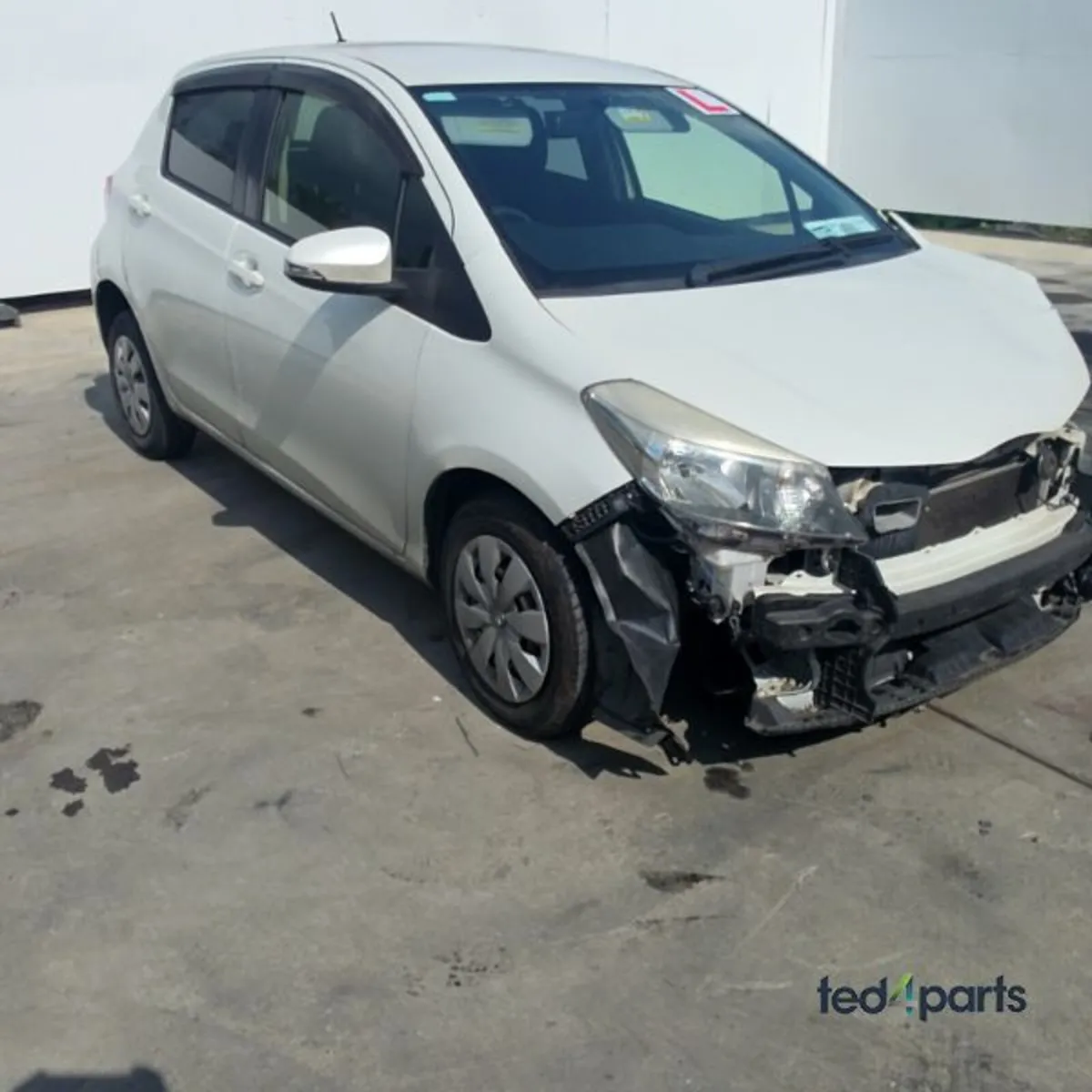2014 Toyota Vitz For Breaking - Image 1