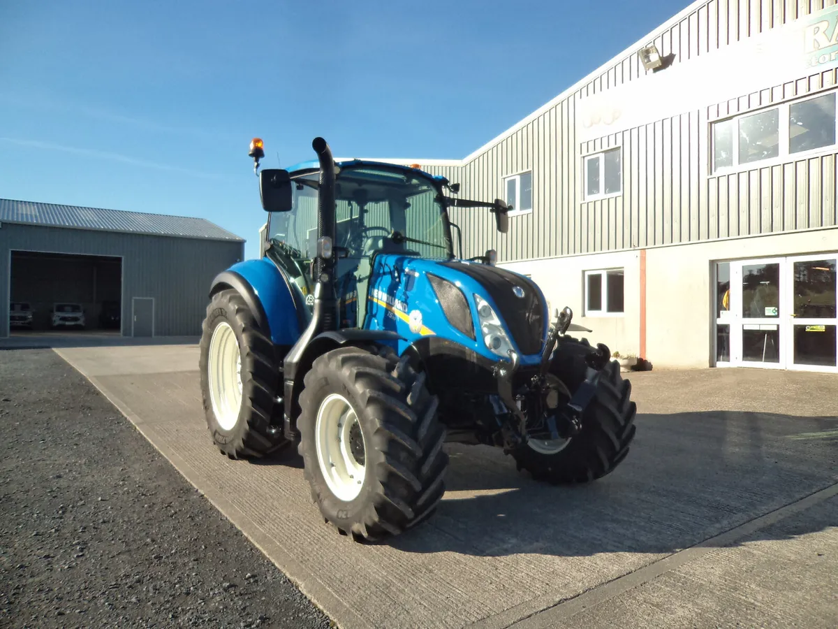 2017 New Holland T5.110 - Image 3