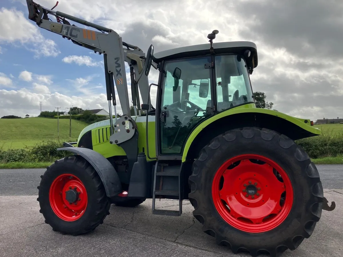 CLAAS 4WD with LOADER - Image 4