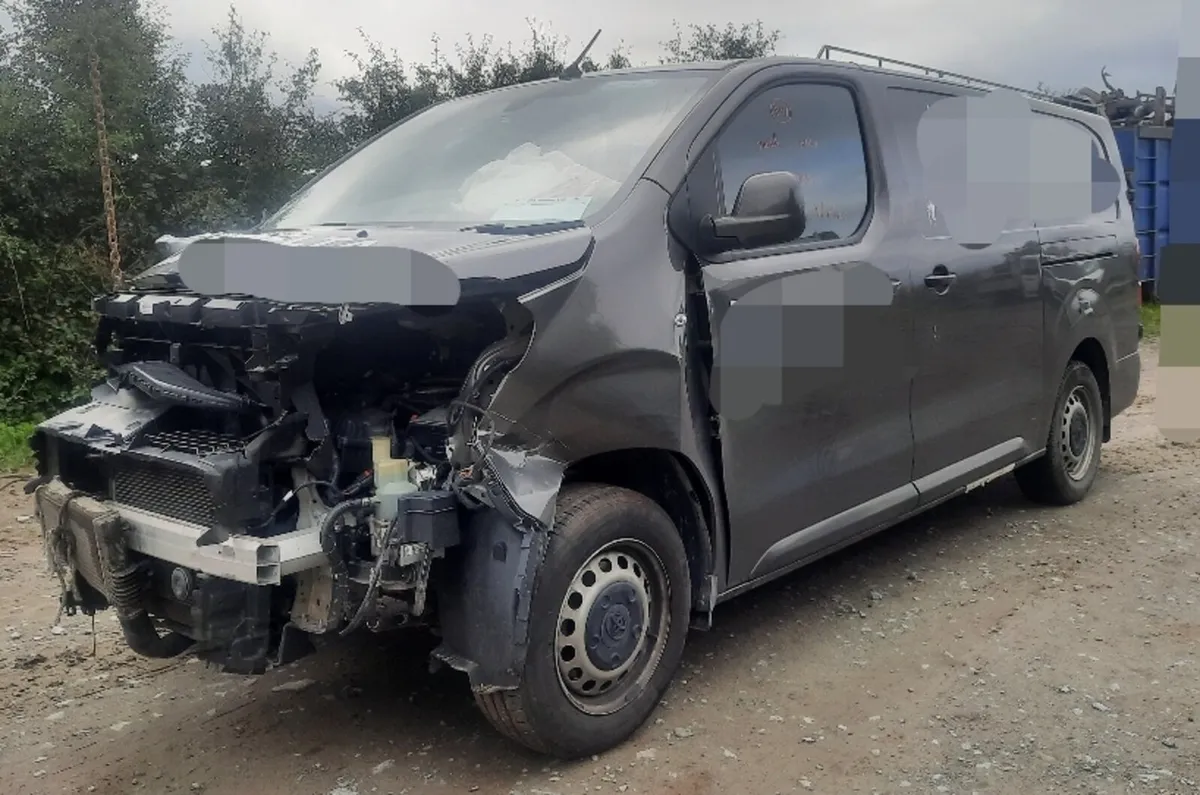2023 Toyota Proace For Dismantling - Image 3