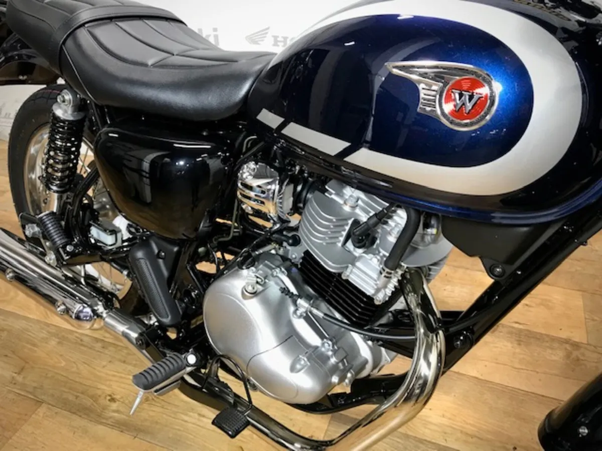 Kawasaki W230 - Image 4