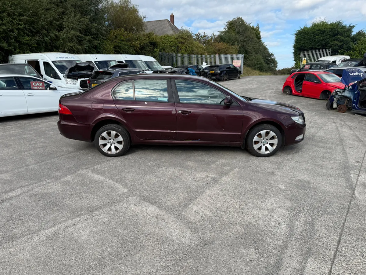 2013 Skoda Superb 1.6 TDI - Image 3