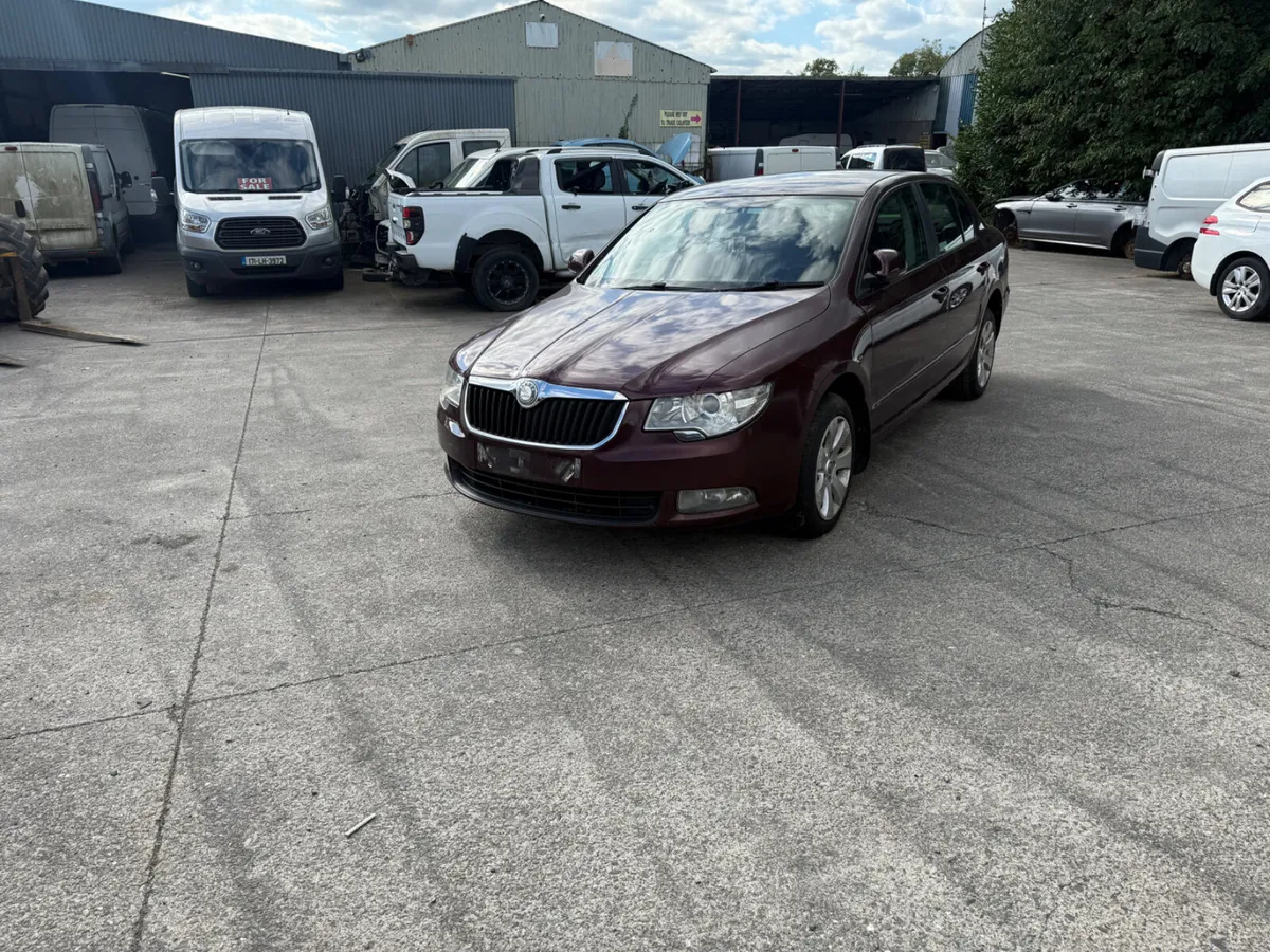 2013 Skoda Superb 1.6 TDI - Image 2