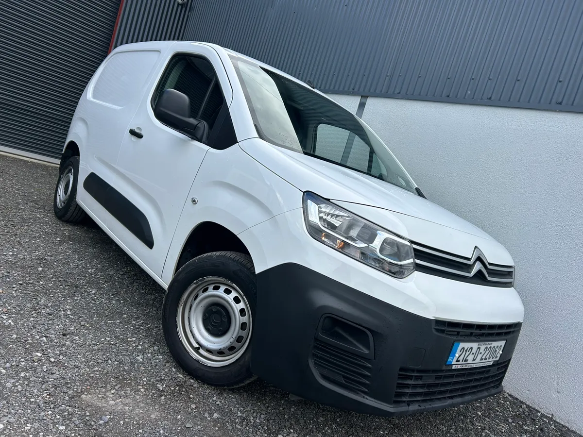 2021 Citroen Berlingo - Only 95'000 km - Image 2