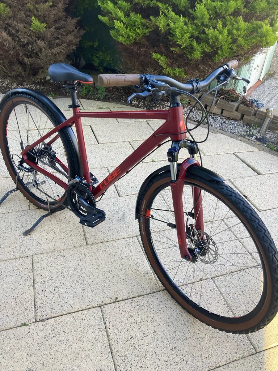 Cube Nature hybrid bike - Image 1