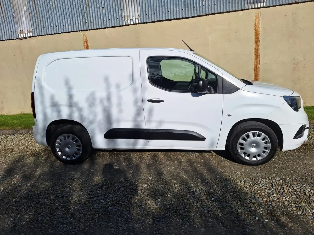Vauxhall Combo 2020 - Image 3