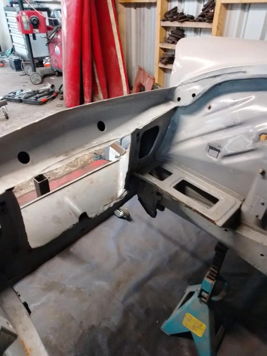 1967 ford anglia - Image 2