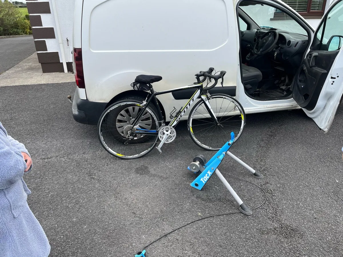 Bike cycle trainer - Image 1