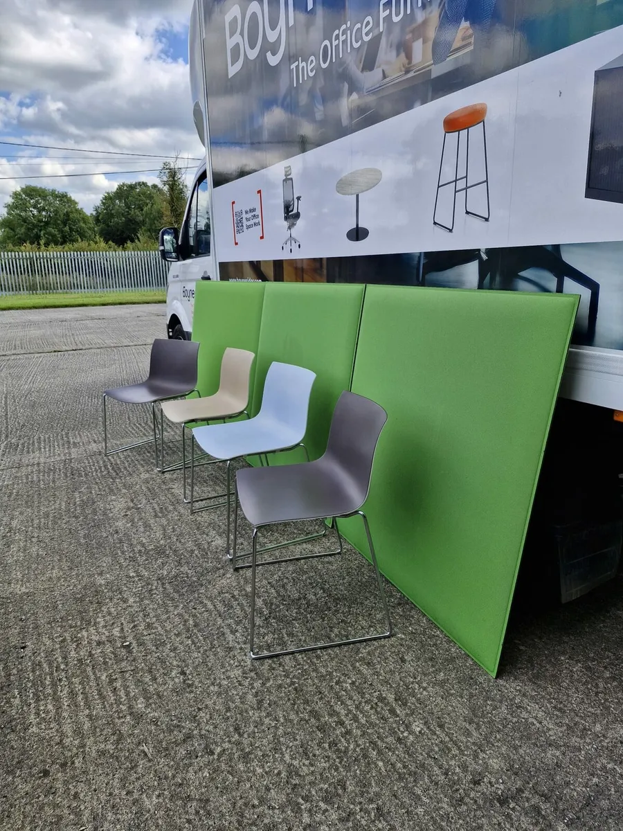 Office chairs - Image 4