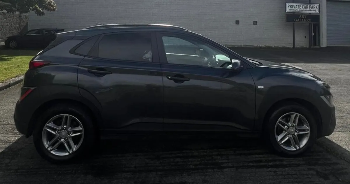 2021 Hyundai Kona Mild Hybrid - Image 3