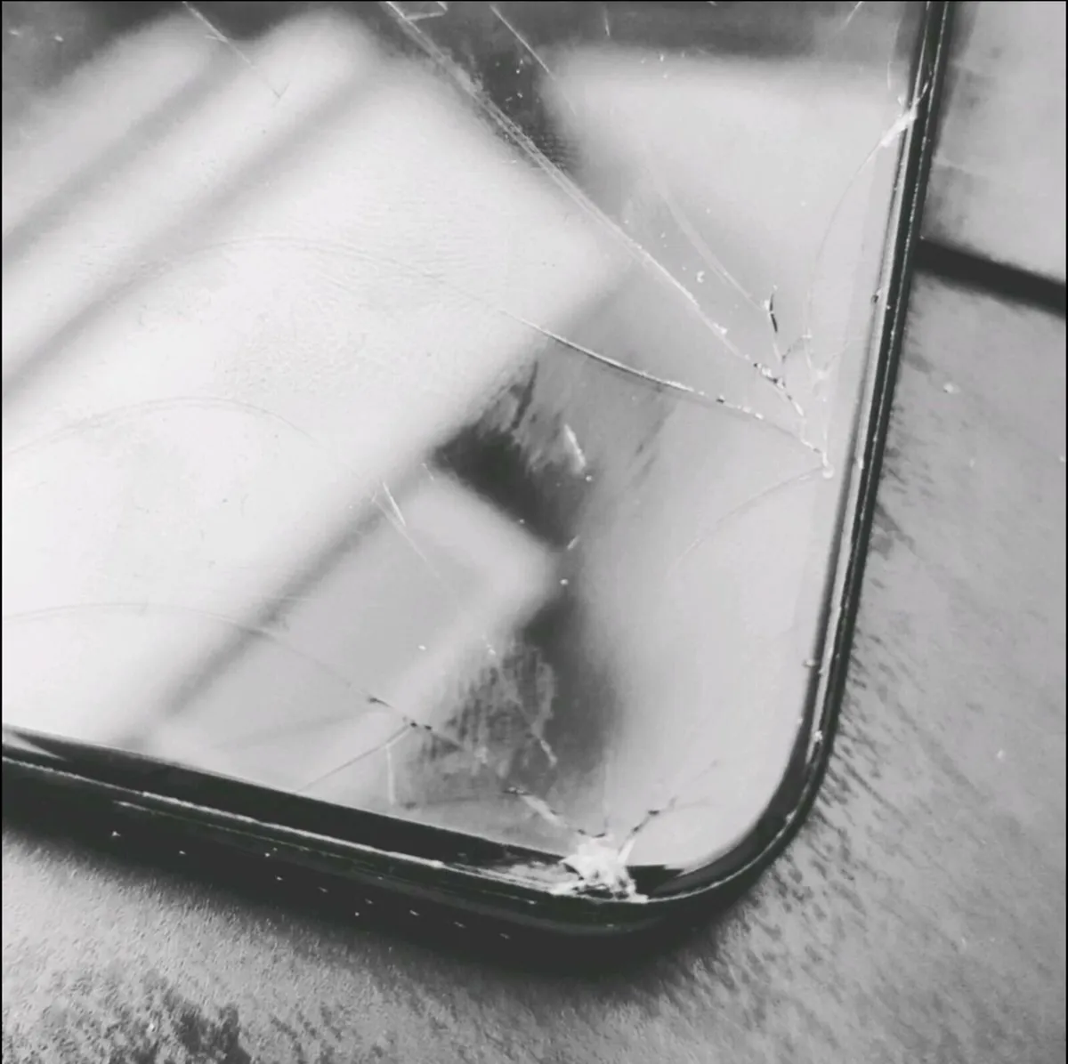 iPhone & iPad Screen Repairs