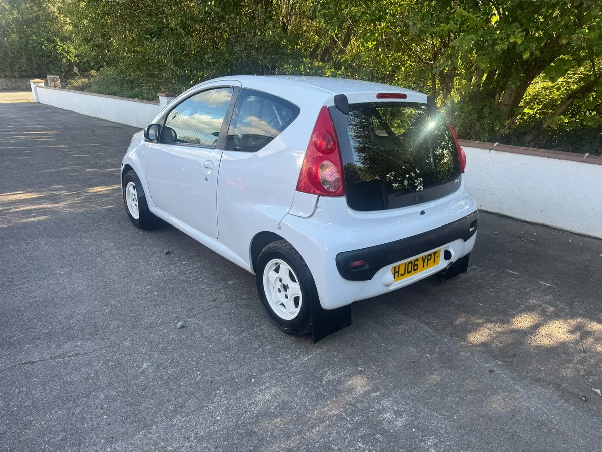 J1000 Peugeot 107 - Image 4