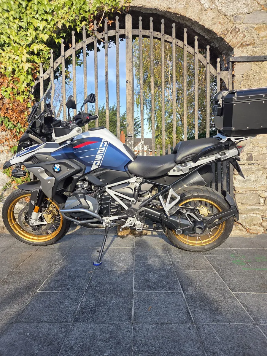 2022 BMW R1250GS TROPHY MOTO4U - Image 2