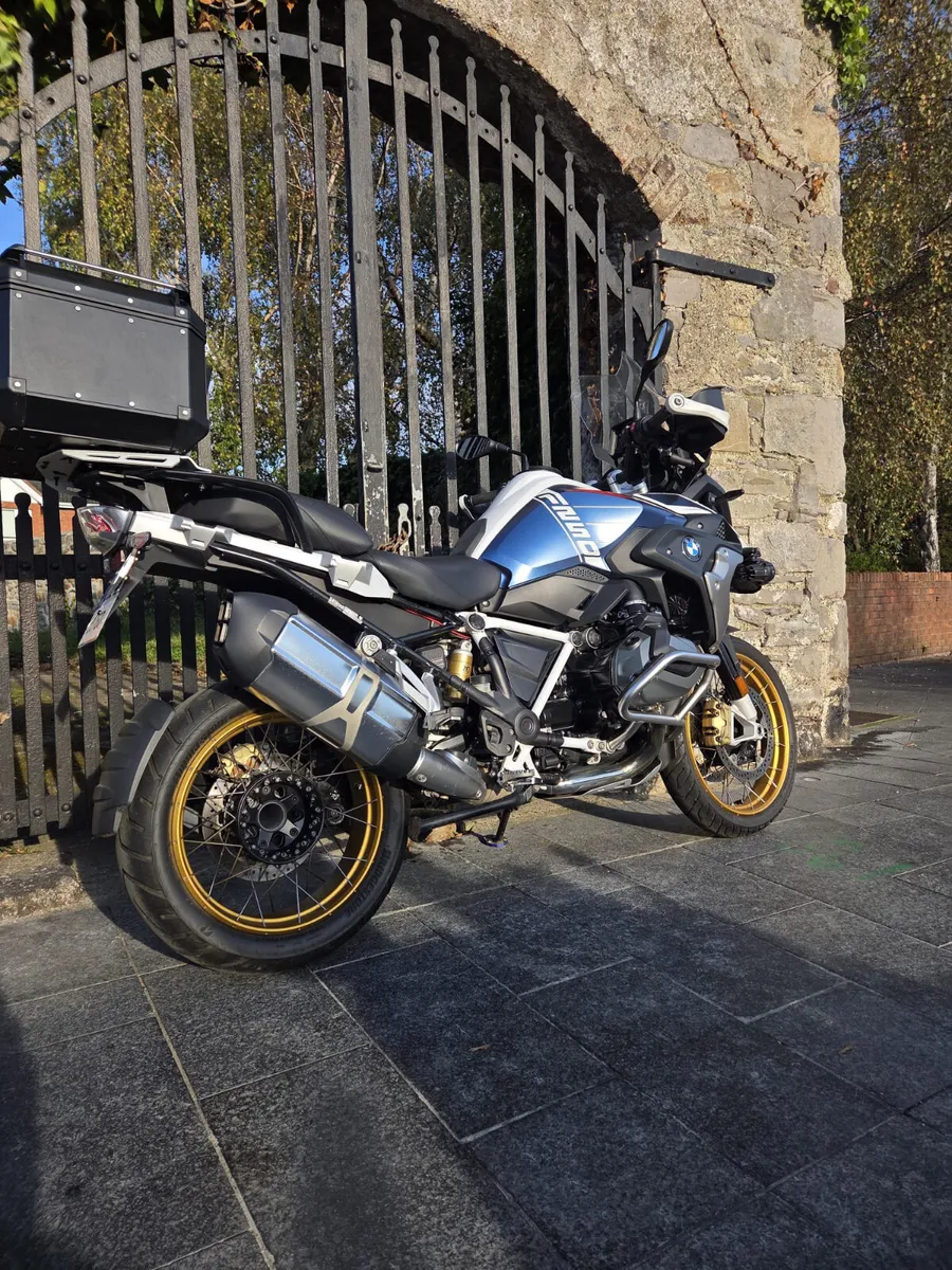 2022 BMW R1250GS TROPHY MOTO4U - Image 4