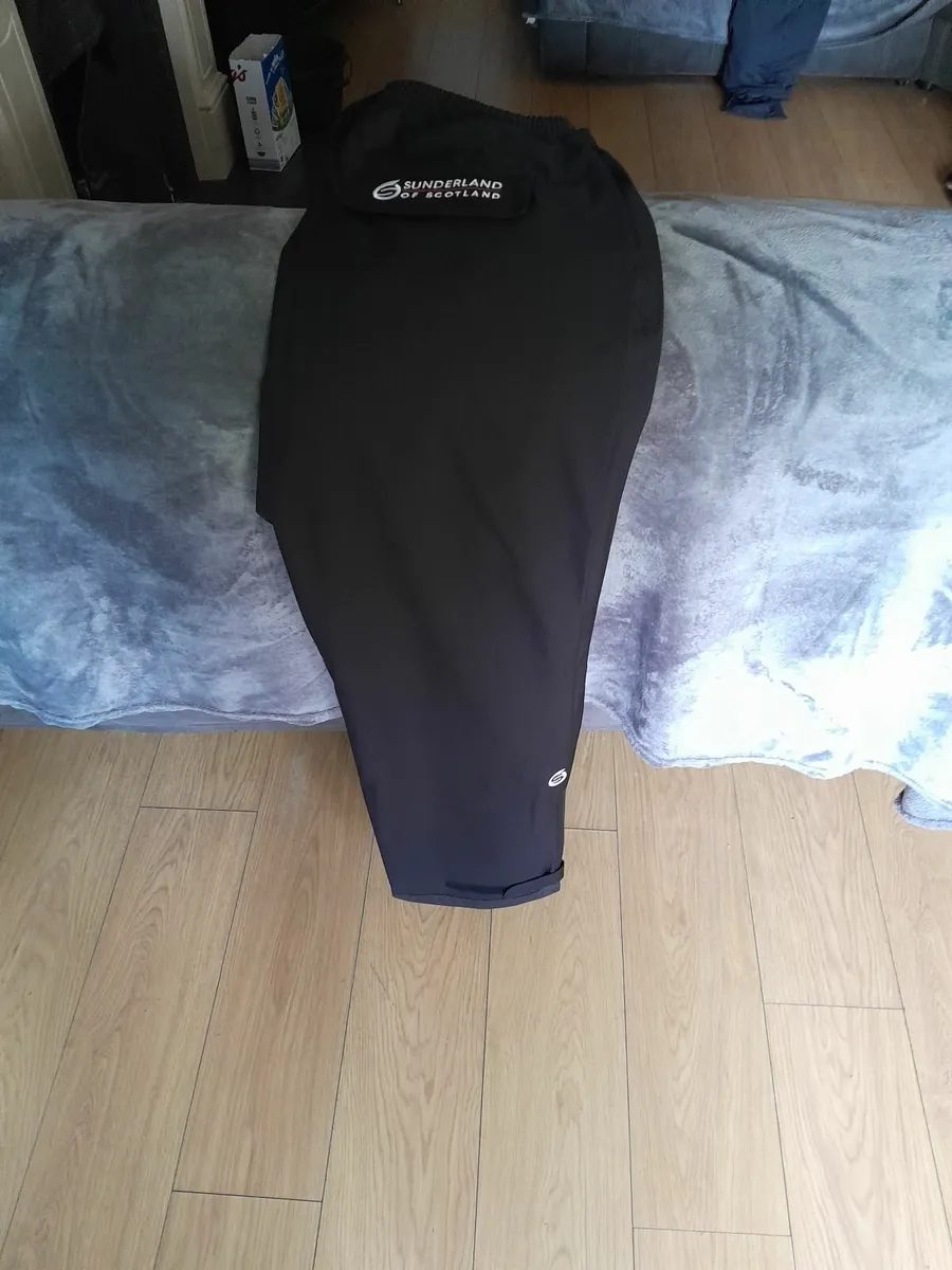 WATERPROOF GOLF TROUSERS - Image 1