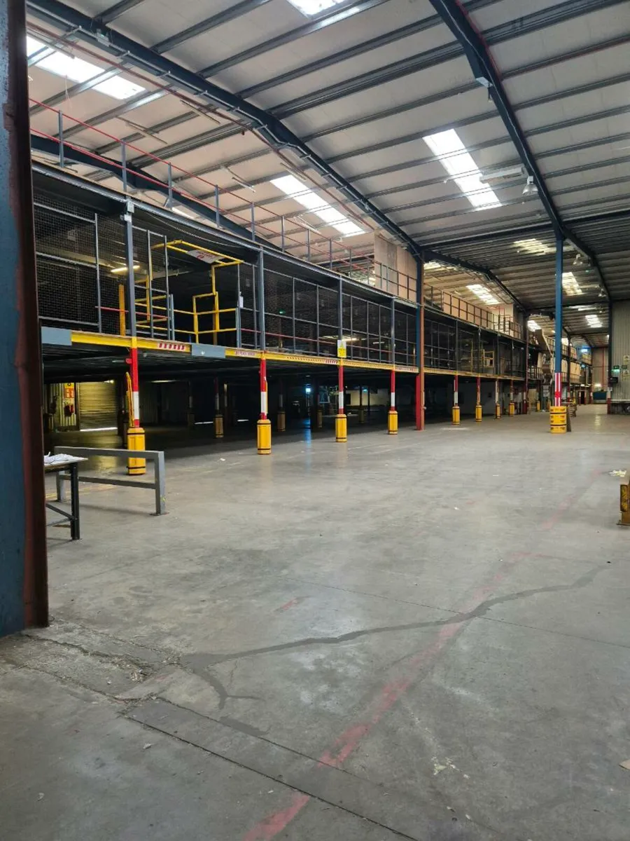 Mezzanine floor  pallet racking - Image 4
