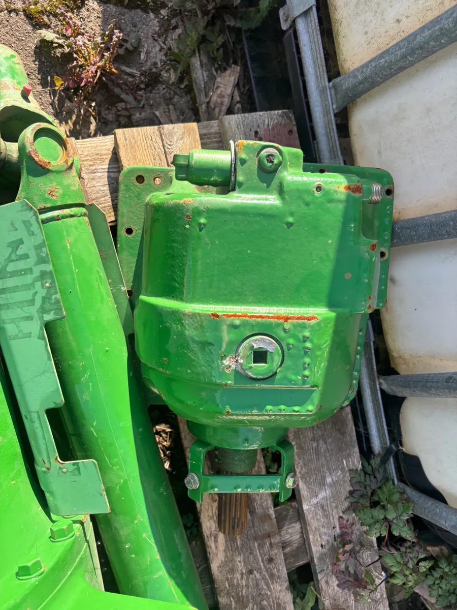 John Deere Front Axel & Drop Box - Image 3