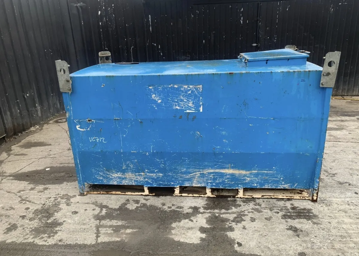 2000L Static Bunded Fuel Bowser - Image 3