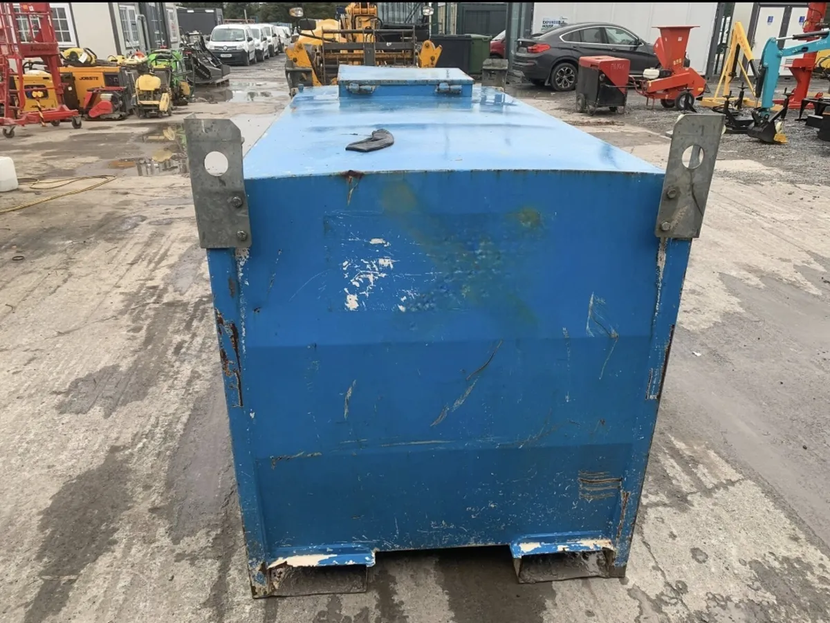 2000L Static Bunded Fuel Bowser - Image 4