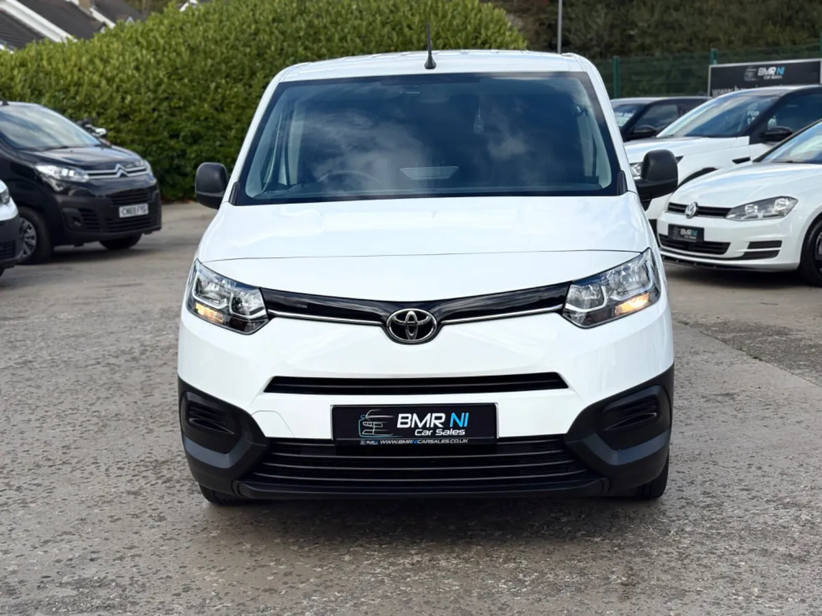 2022 TOYOTA PROACE CITY ONLY 68k - Image 2