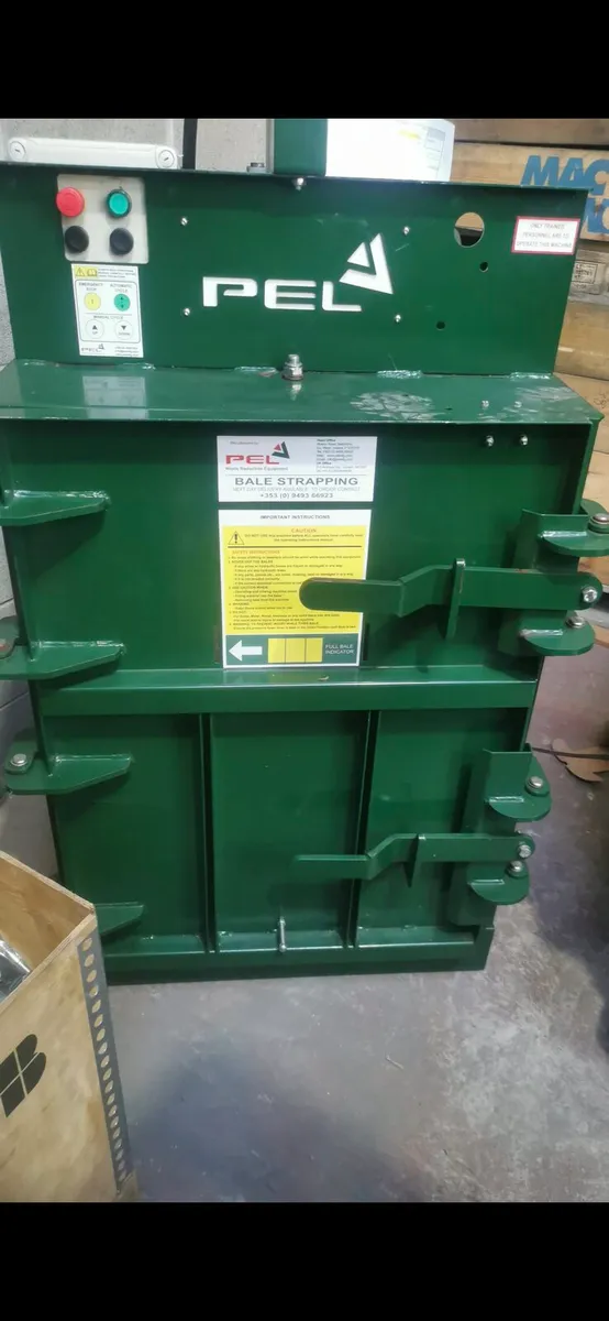 Cardboard baler compactor - Image 1