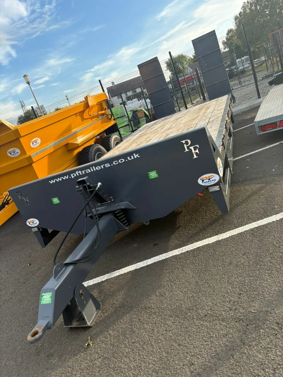 19 TON LOW LOADER - Image 3