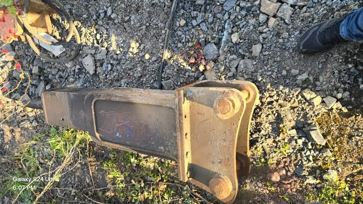 Selection of Hydraulic Breakers - Image 3