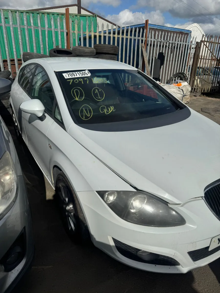 2011 SEAT LEON 1.6TDI BREAKING - Image 2