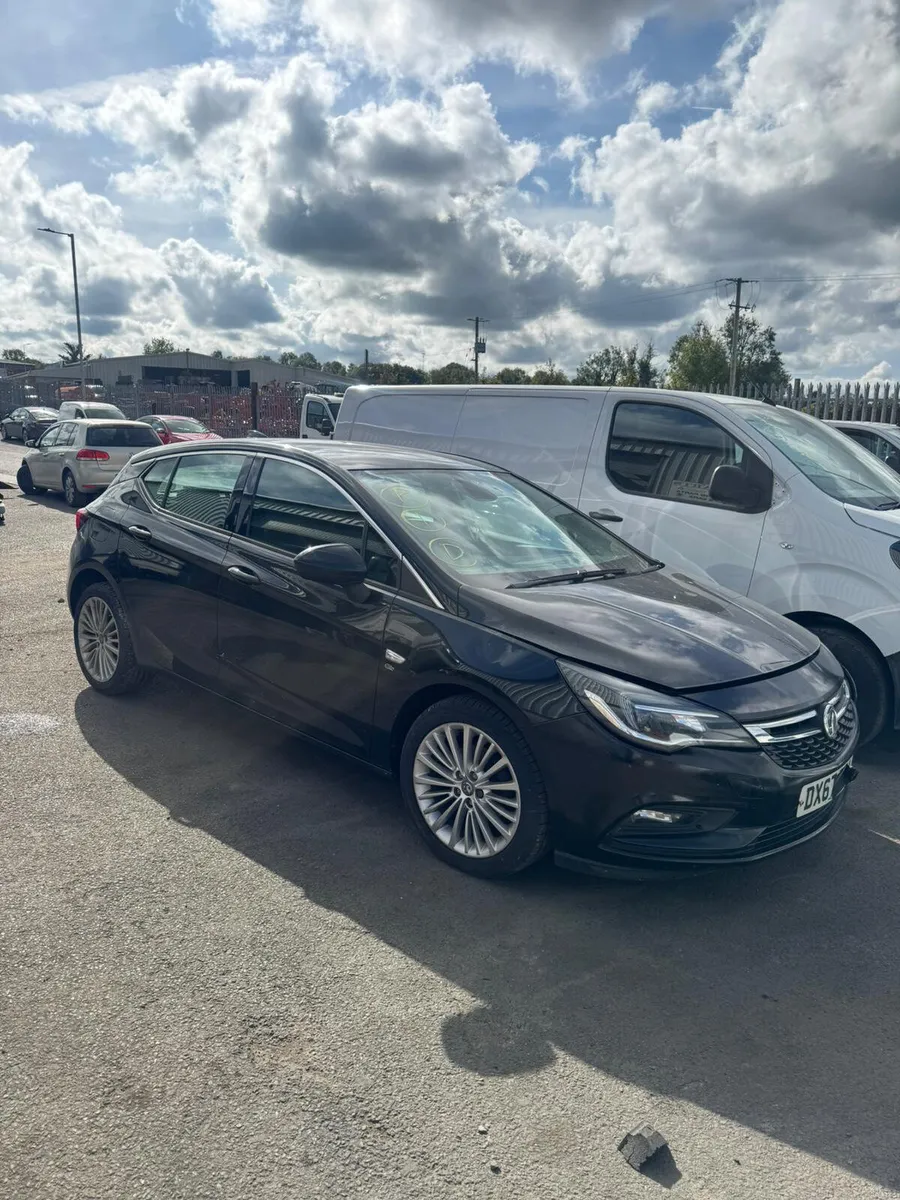 2017 VAUXHALL ASTRA BREAKING - Image 1