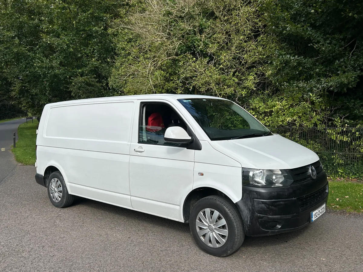 2015 Volkswagen Transporter DOE 1/26 - Image 1