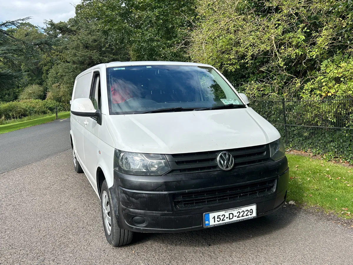 2015 Volkswagen Transporter DOE 1/26 - Image 2