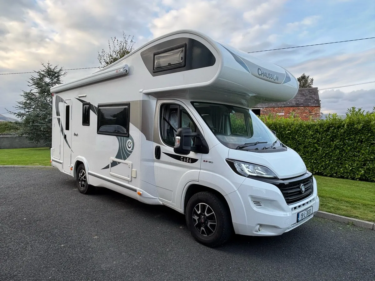 Chausson C656 6 Berth Motorhome - Image 1